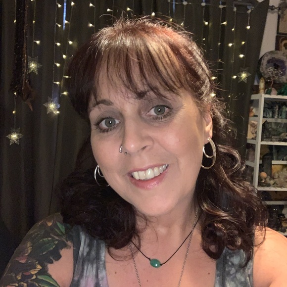 Meet your Posher, Kelly - Picture 3 of 8